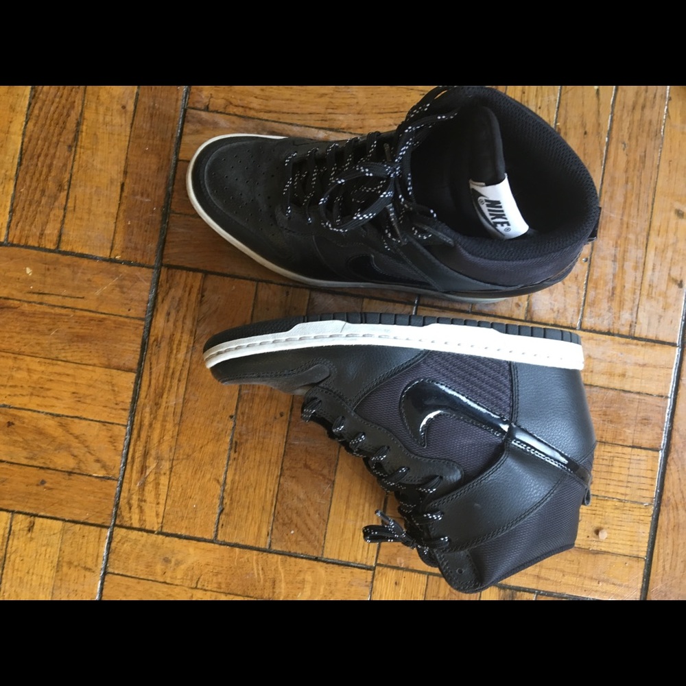 Nike all black high tops